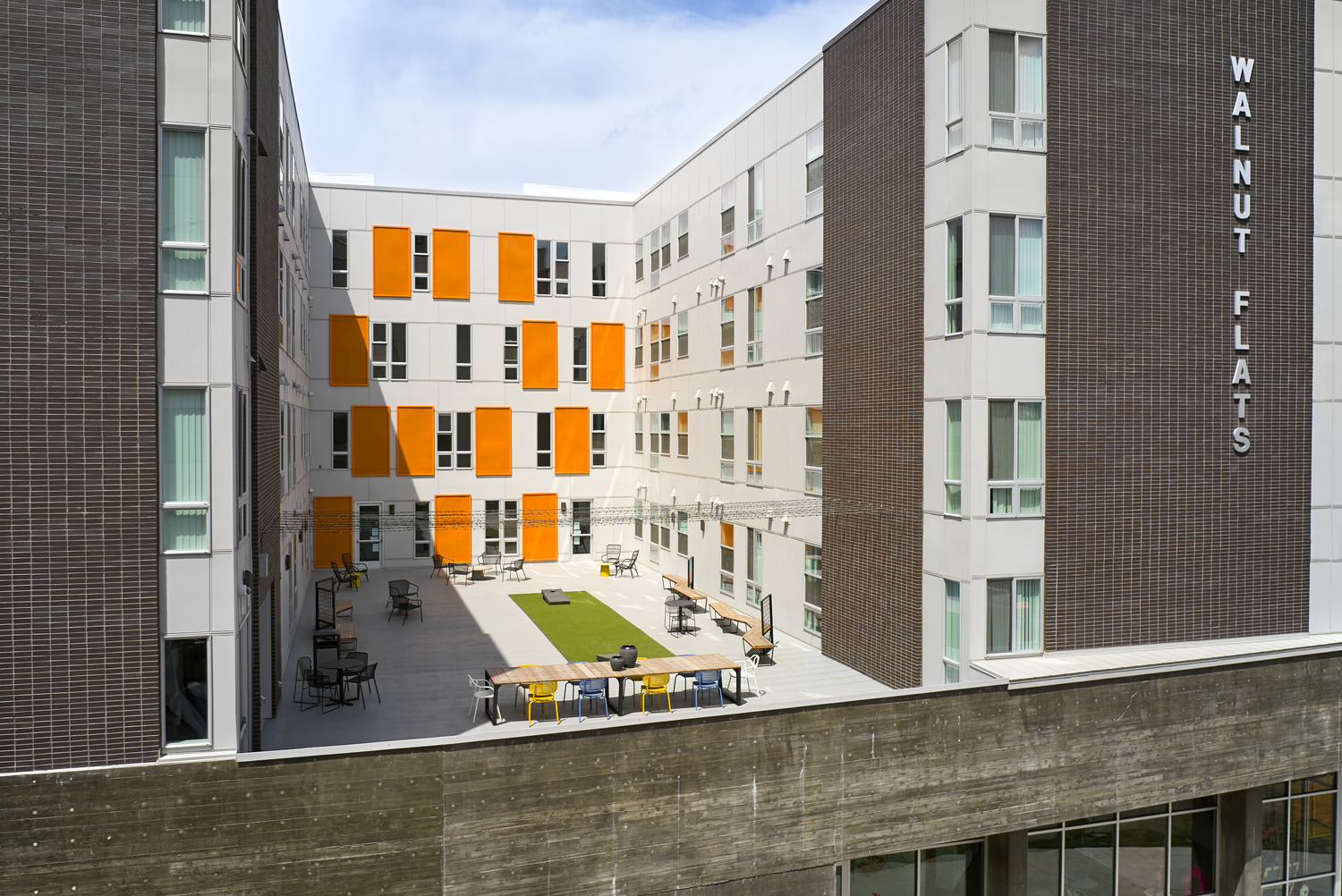 Walnut Flats Exterior Courtyard